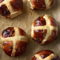 Hot cross buns