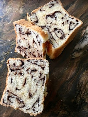 Hot dough chocolate swirl Pullman loaf (Tāngzhŏng qiăokèlì dàlĭshí tùsī  / 湯種巧克力大理石吐司0)