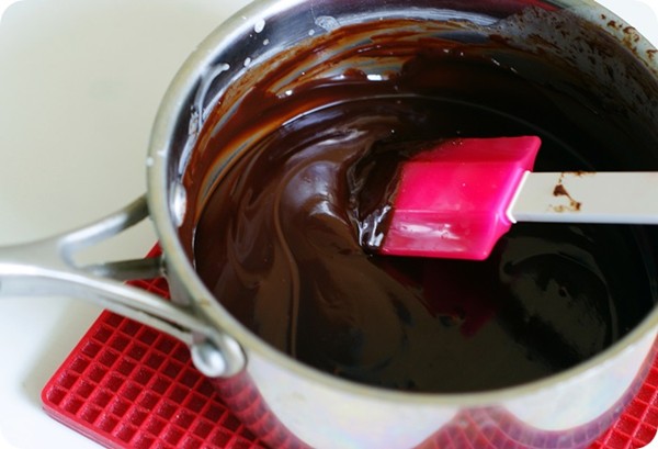 Hot fudge sauce