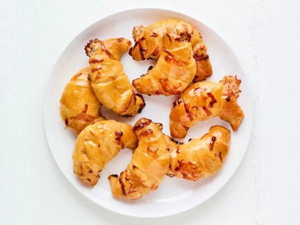 Hot honey crescents 