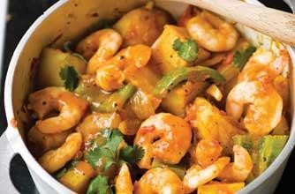 Hot-hot prawn and potato curry