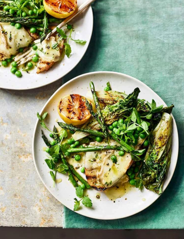 Hot lettuce trencher with peas and Taleggio
