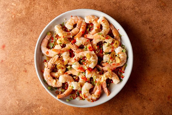 Hot oil-flashed garlic-ginger shrimp
