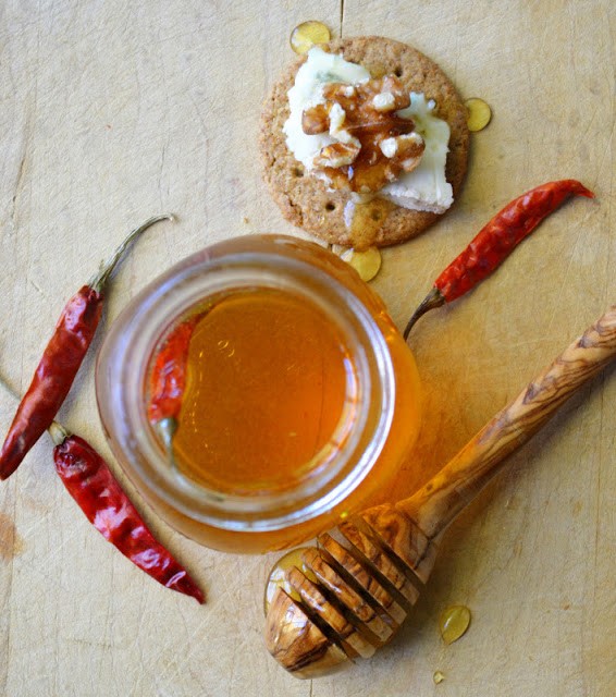 Hot pepper honey