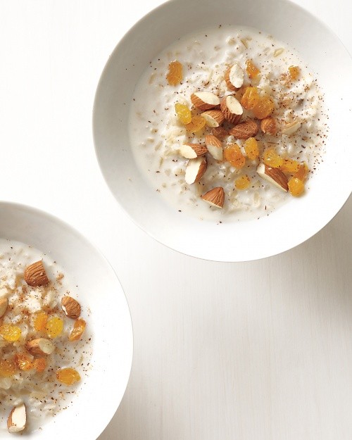 Hot rice cereal with nuts and raisins