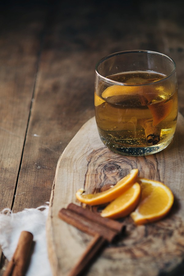 Hot rum punch