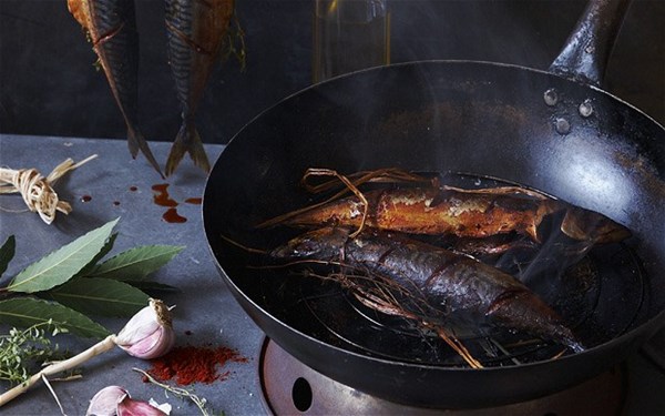 Hot-smoked mackerel with Spanish flavours