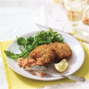 Hot smoked salmon fishcakes