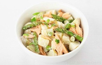 Hot smoked salmon potato salad with asparagus and horseradish dressing