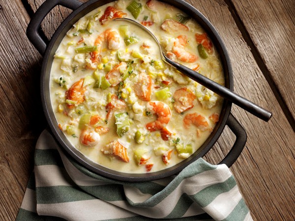 Hot smoked salmon, prawn and leek chowder