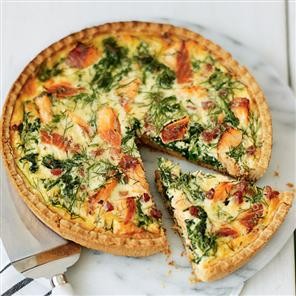 Hot smoked salmon tart