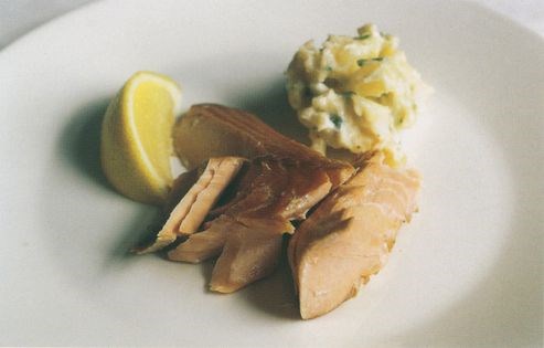 Hot-smoked salmon with horseradish potatoes