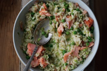 Hot-smoked trout, pea & lemon risotto