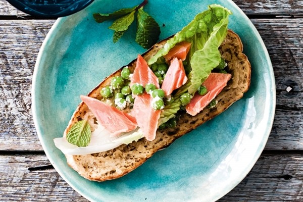 Hot-smoked trout toasts