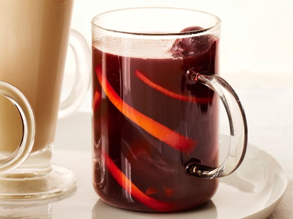 Hot spiced sangria
