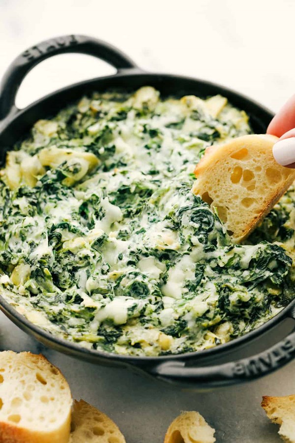 Hot spinach artichoke dip