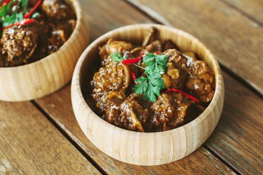 Hot Sri Lankan chicken wing curry