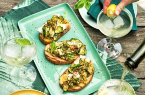 Hot zucchini bruschetta