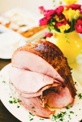 How to bake a honey-glazed ham