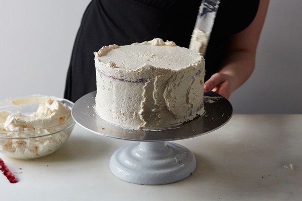How to build a lofty layer cake from the ground up