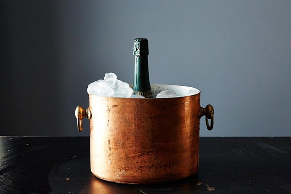 How to chill a bottle of wine faster