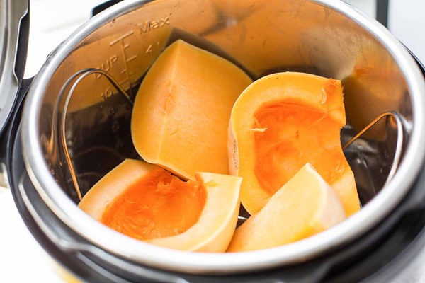 How to cook a whole butternut squash in the pressure cooker