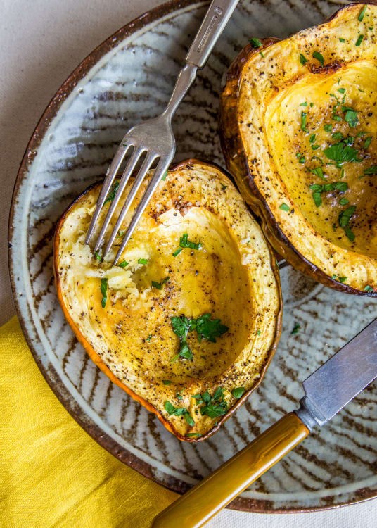 How to cook acorn squash: the easiest, simplest method