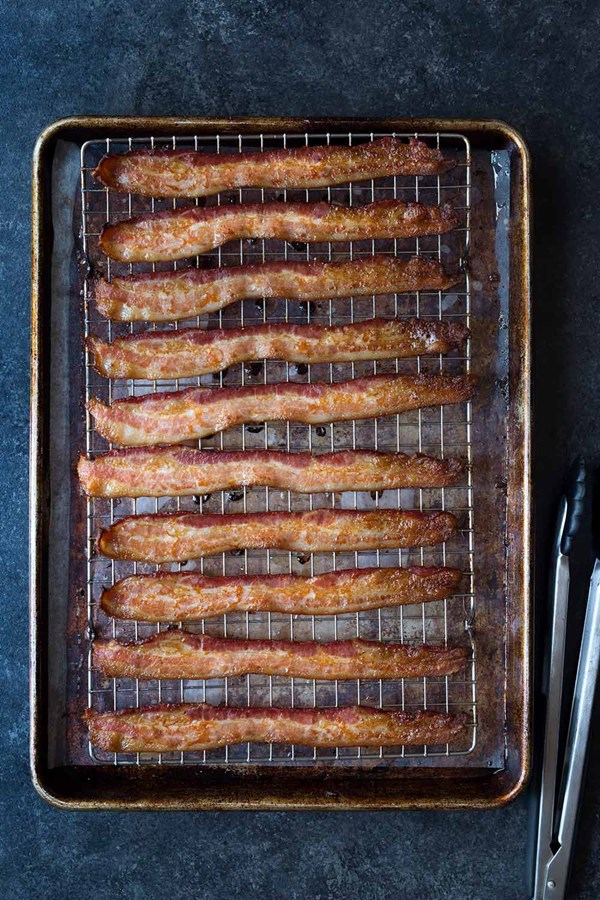 How to cook bacon in the oven