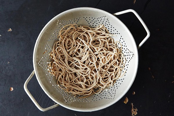 How to cook buckwheat soba noodles