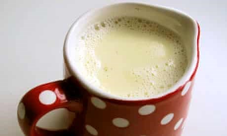 How to cook perfect custard sauce