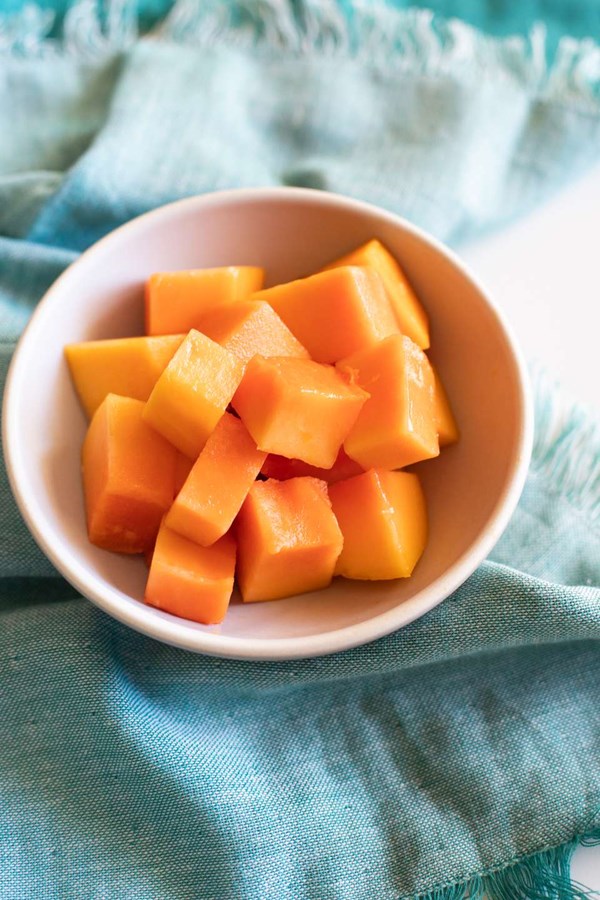 How to cut a papaya