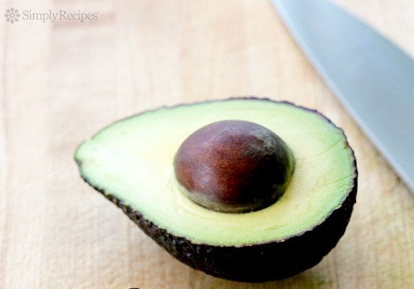 How to cut and peel an avocado