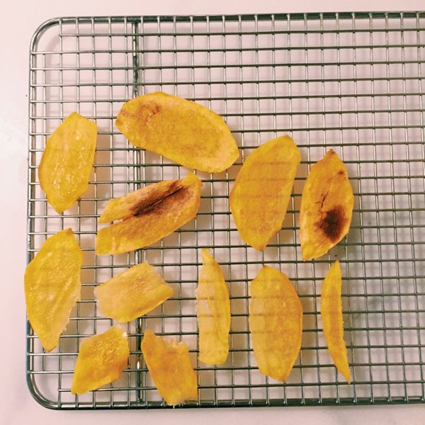 How to dehydrate fruit in the microwave