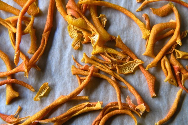 How to dry citrus peel