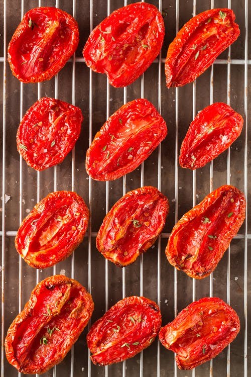 How to dry tomatoes in the oven