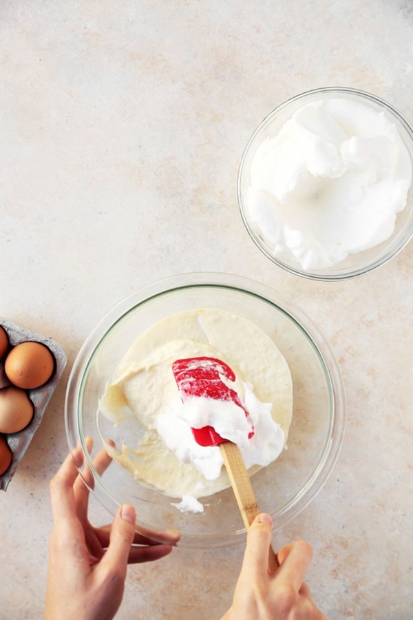 How to fold in egg whites