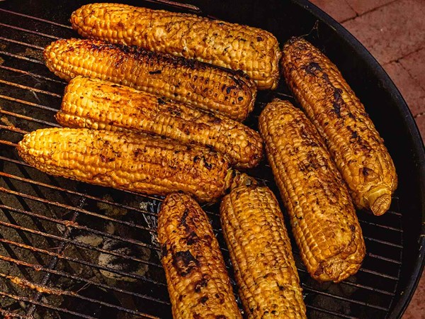 How to grill corn