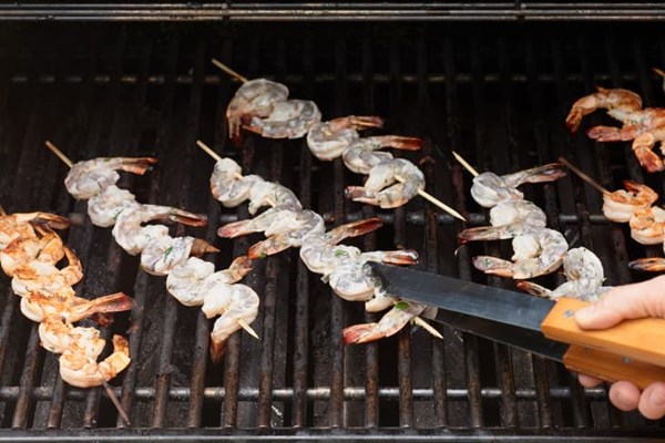 How to grill juicy, flavorful shrimp