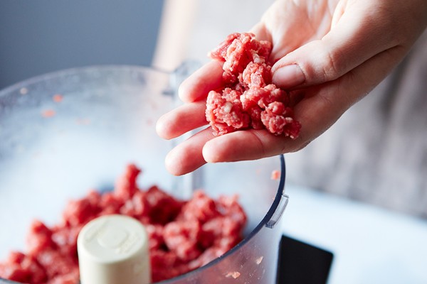 How to grind meat