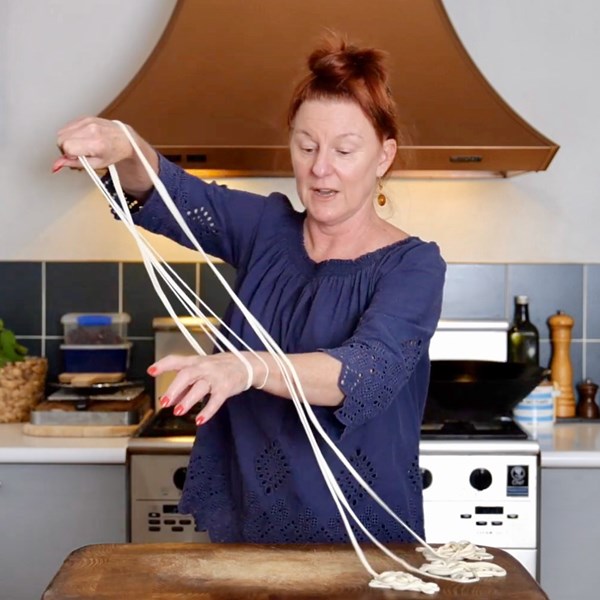 How to hand stretch Chinese wheat noodles (with Roberta)