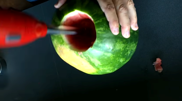 How to juice a watermelon with an immersion blender