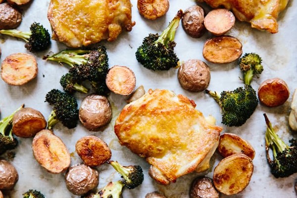 How to make a chicken and roasted vegetable sheet pan meal