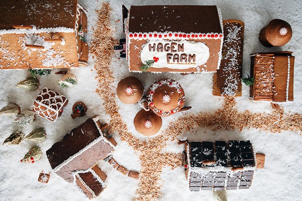 How to make a gingerbread farm, part 1: basic gingerbread house walls
