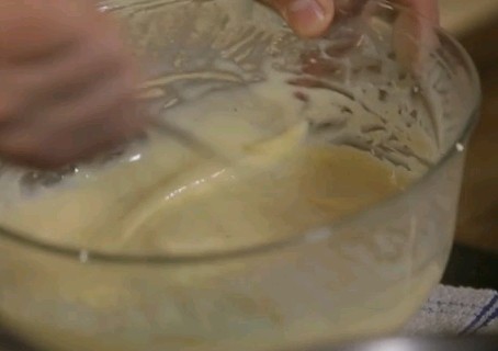 How to make a Hollandaise sauce