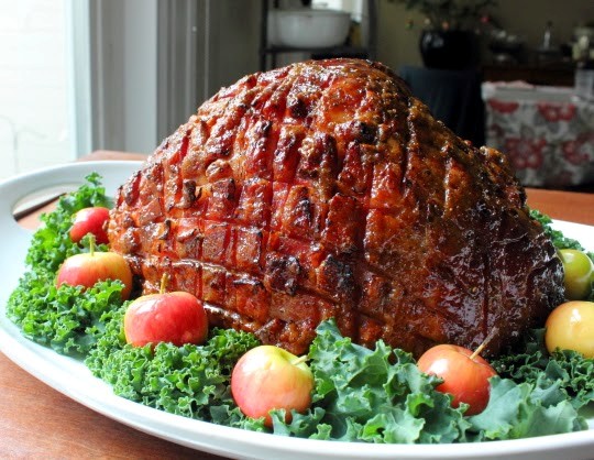 How to make a honey baked holiday ham