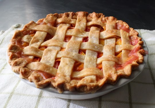 How to make a lattice top peach pie