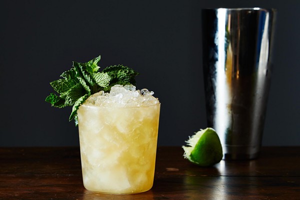 How to make a mai tai cocktail