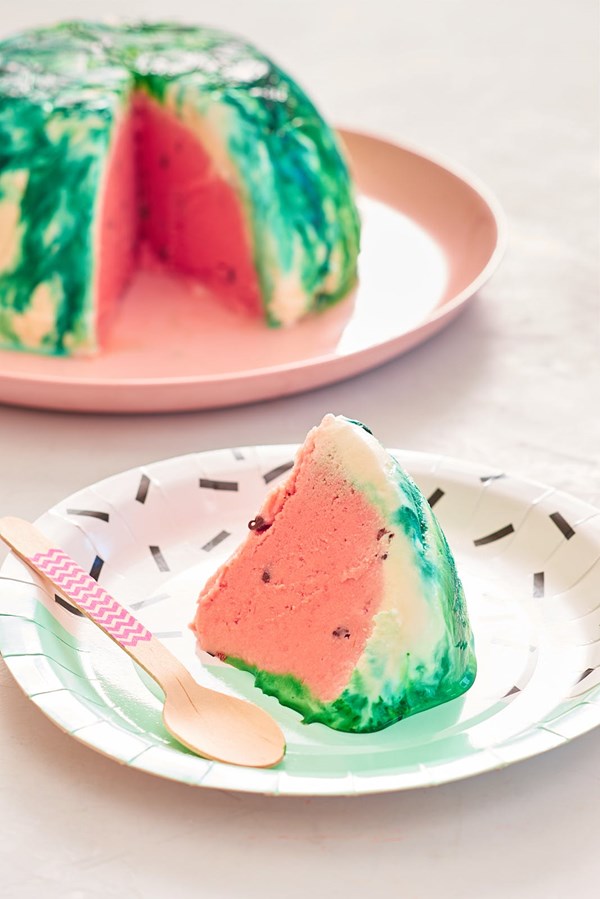 How to make a watermelon roll