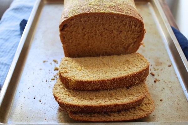 How to make anadama bread