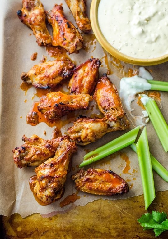 How to make Buffalo chicken wings in the oven